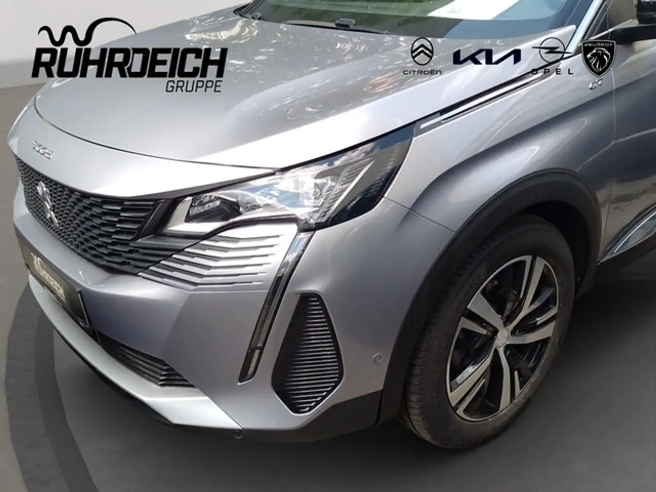 Peugeot 5008 GT HYBRID 136 e-DSC6 — Wuppertal