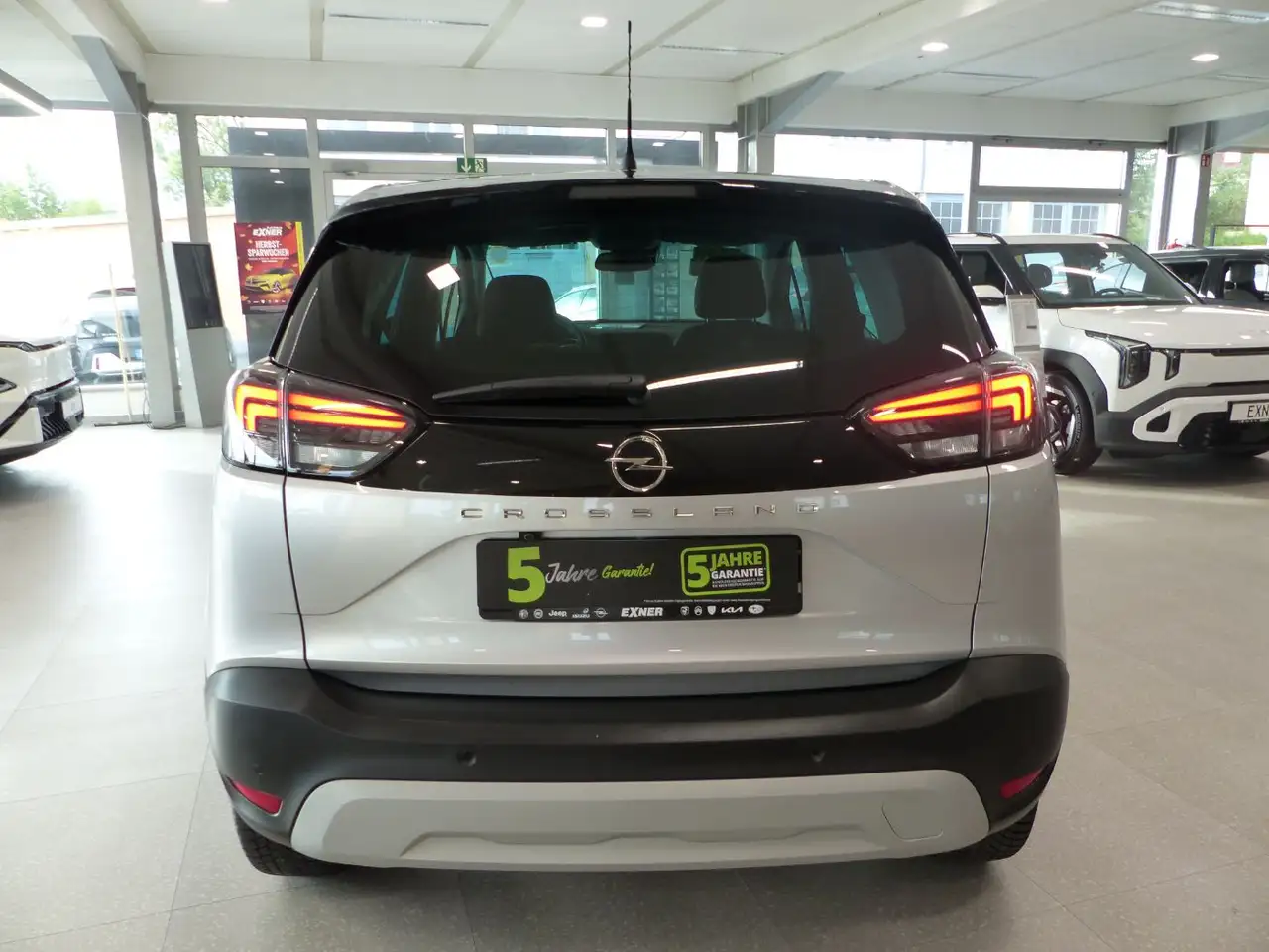 Opel Crossland 1.2 Turbo ELEGANCE LED+Navi+SHZ+Kam. — Vehicle gallery 7