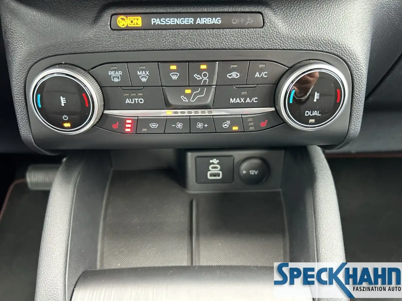 Ford Kuga Plug-In Hybrid ST-Line 2.5 Duratec -PHEV Kamera SH — Galerie du véhicule 24