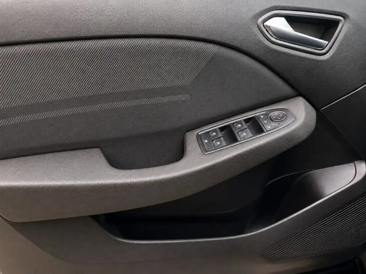 Renault Clio esprit Alpine E-Tech 145 (103kw) — Galerie du véhicule 19