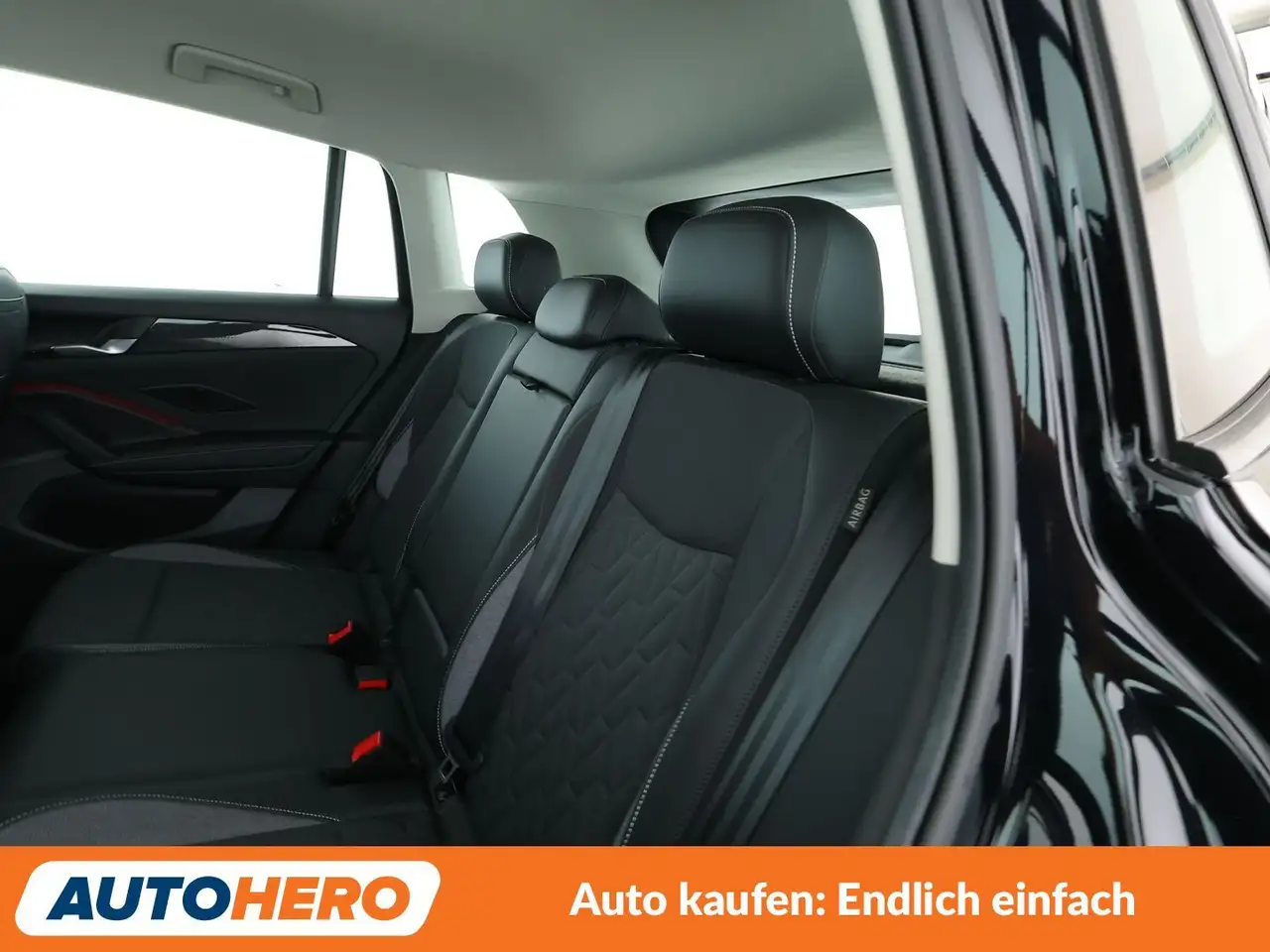 Volkswagen Tiguan 1.5 eTSI ACT Goal Aut.*NAVI*CAM*ACC* — Vehicle gallery 14