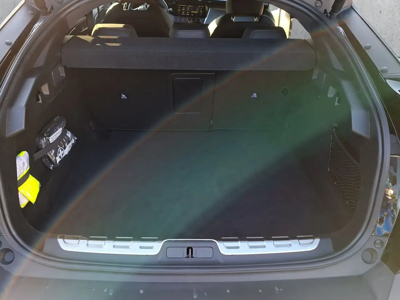 Peugeot 408 Peugeot 408 GT 130 EAT8 — Vehicle gallery 19