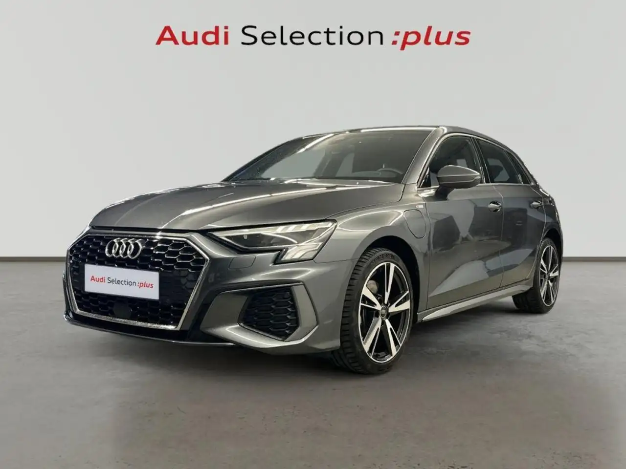 Audi A3 Sportback Genuine 40 TFSI e 150kW S tron — Galerie du véhicule 38
