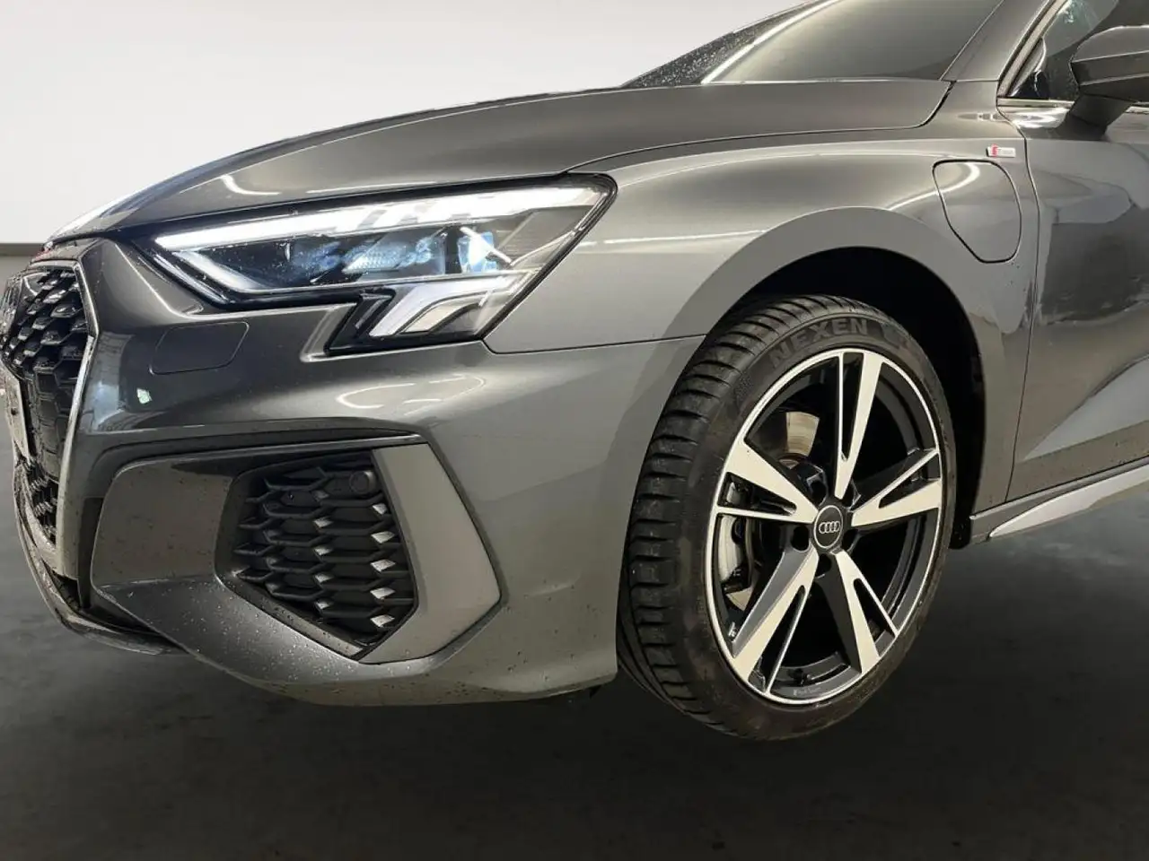 Audi A3 Sportback Genuine 40 TFSI e 150kW S tron — Galerie du véhicule 11