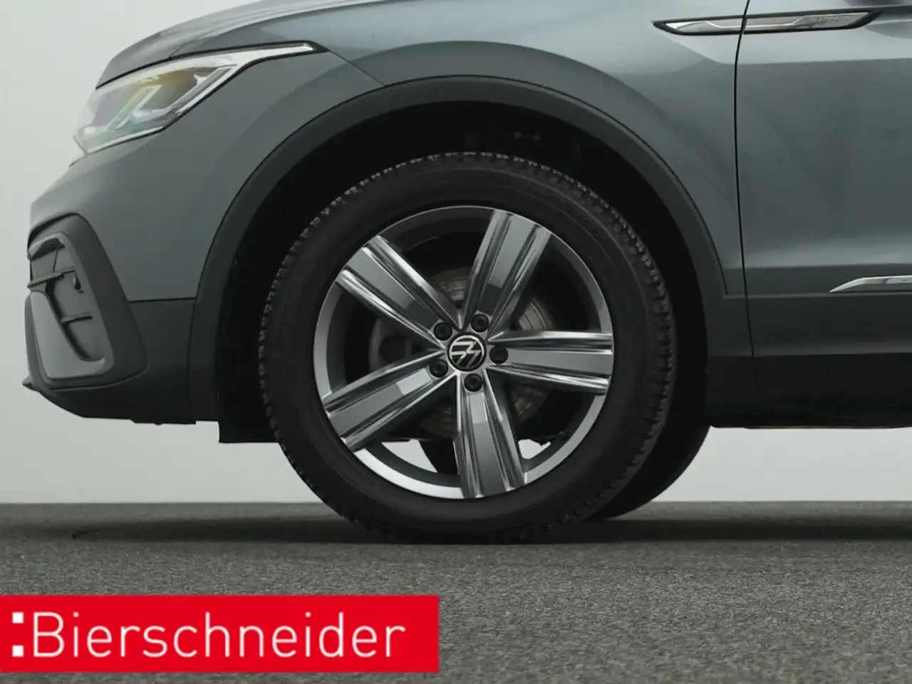 Volkswagen Tiguan Allspace 1.5 TSI DSG Move 7SITZE AHK NAVI KAMERA — Vehicle gallery 27