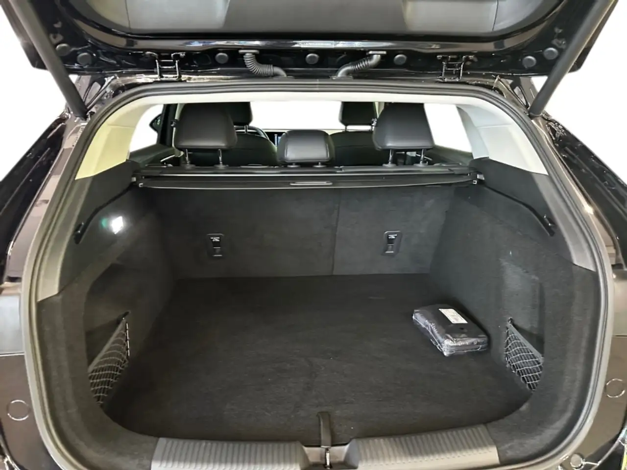 MG HS 1.5 T Luxury DCT *LED*360°*ACC*SHZ*el. Sitze* — معرض صور السيارة 12
