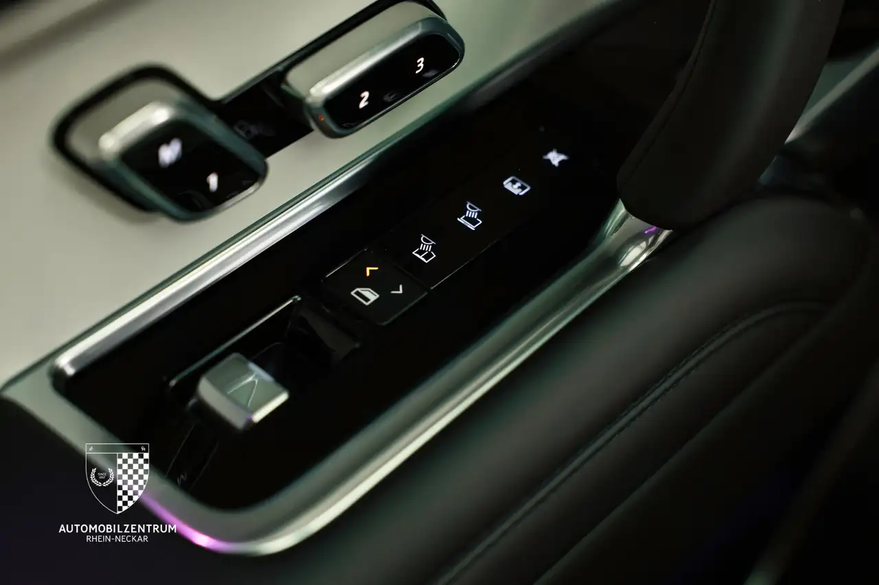 Land Rover Range Rover Range Rover P615 LWB lang SV Signature/Meridian — معرض صور السيارة 25