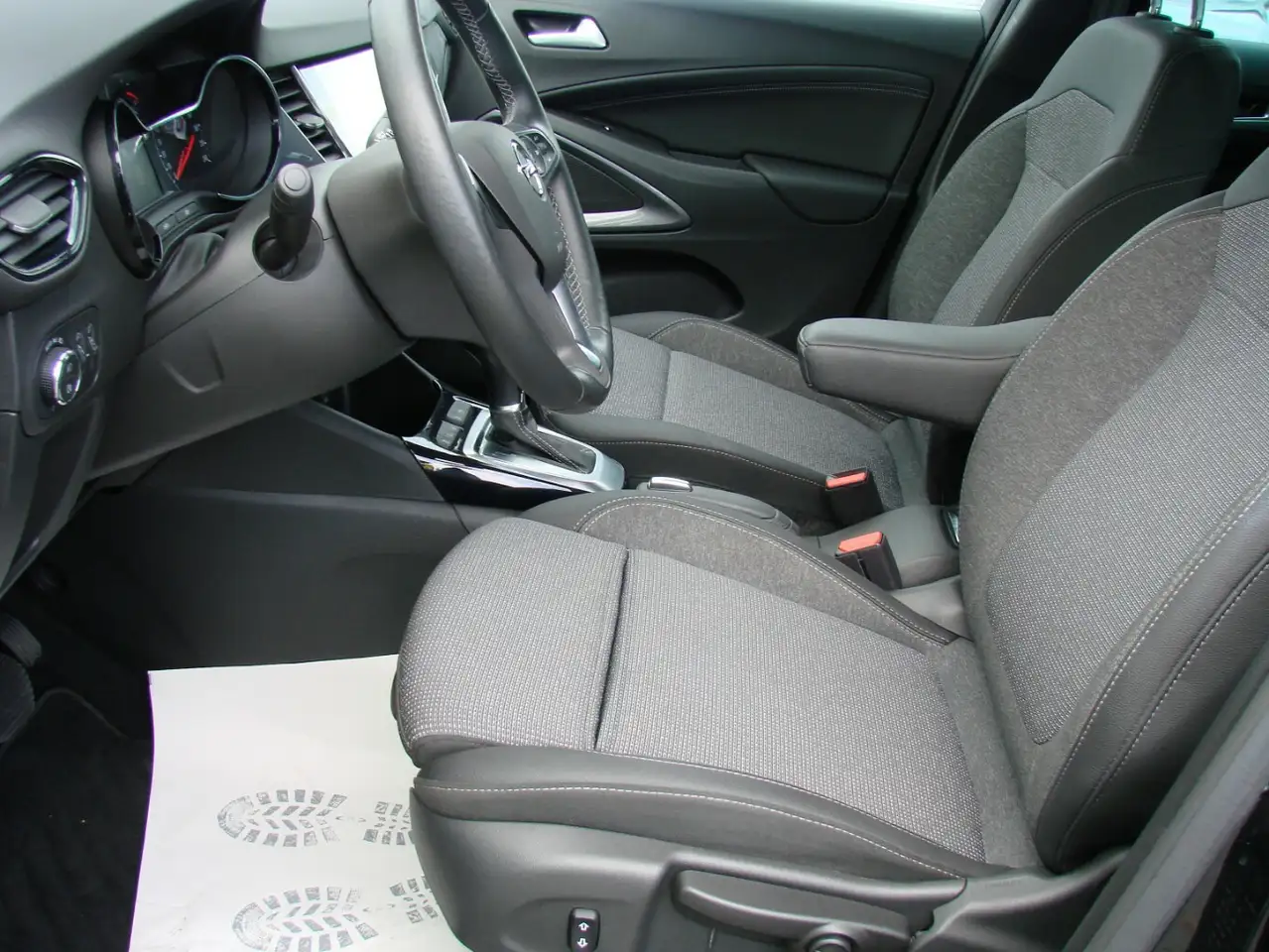 Opel Crossland X 1.2 Turbo Elegance LED Tempomat Kamera180º — معرض صور السيارة 17