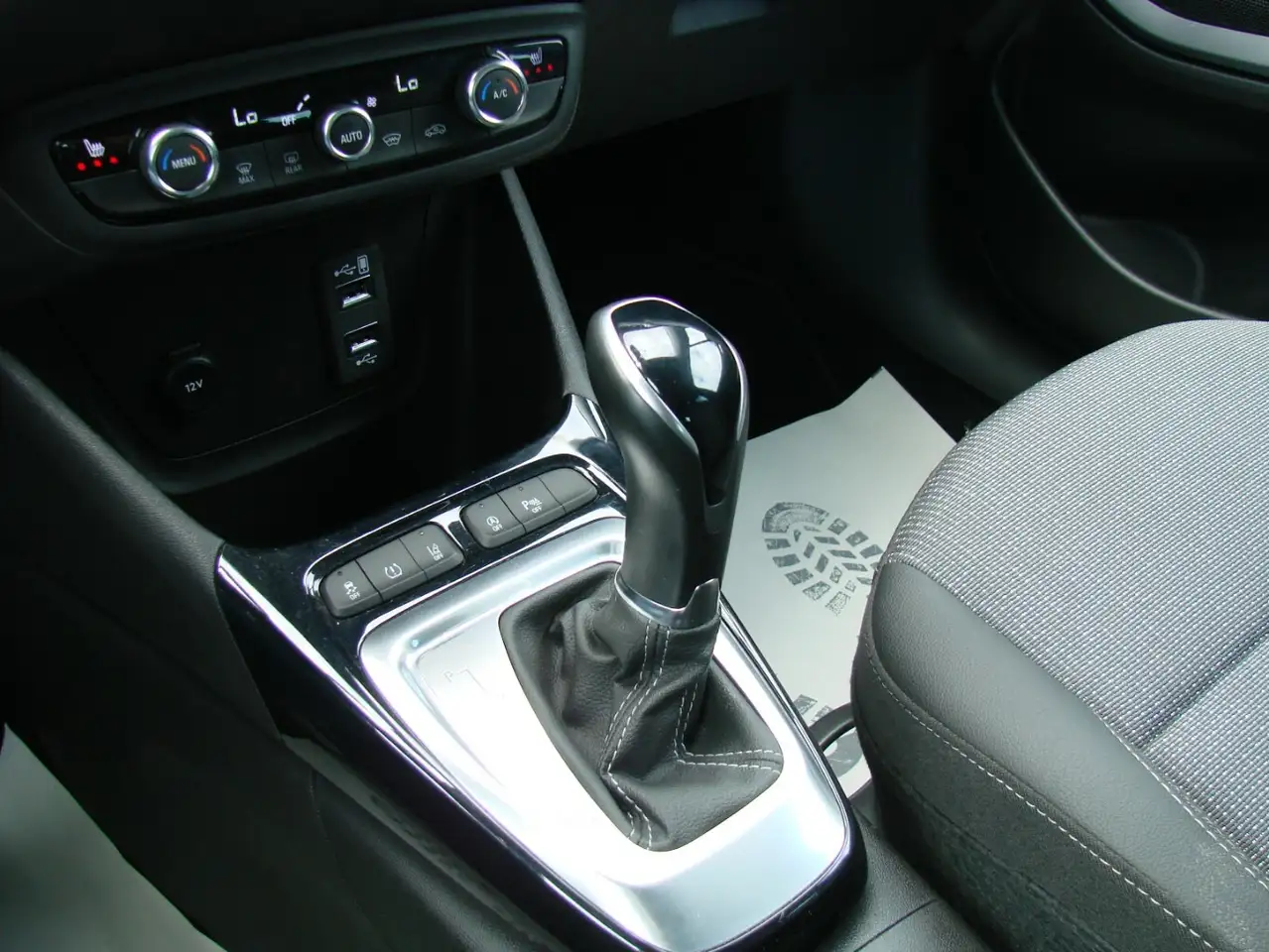 Opel Crossland X 1.2 Turbo Elegance LED Tempomat Kamera180º — معرض صور السيارة 11