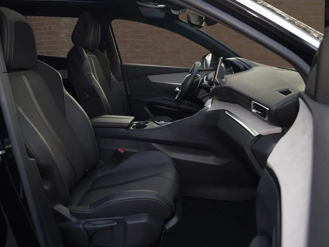Peugeot 3008 GT Hybrid — Vehicle gallery 7