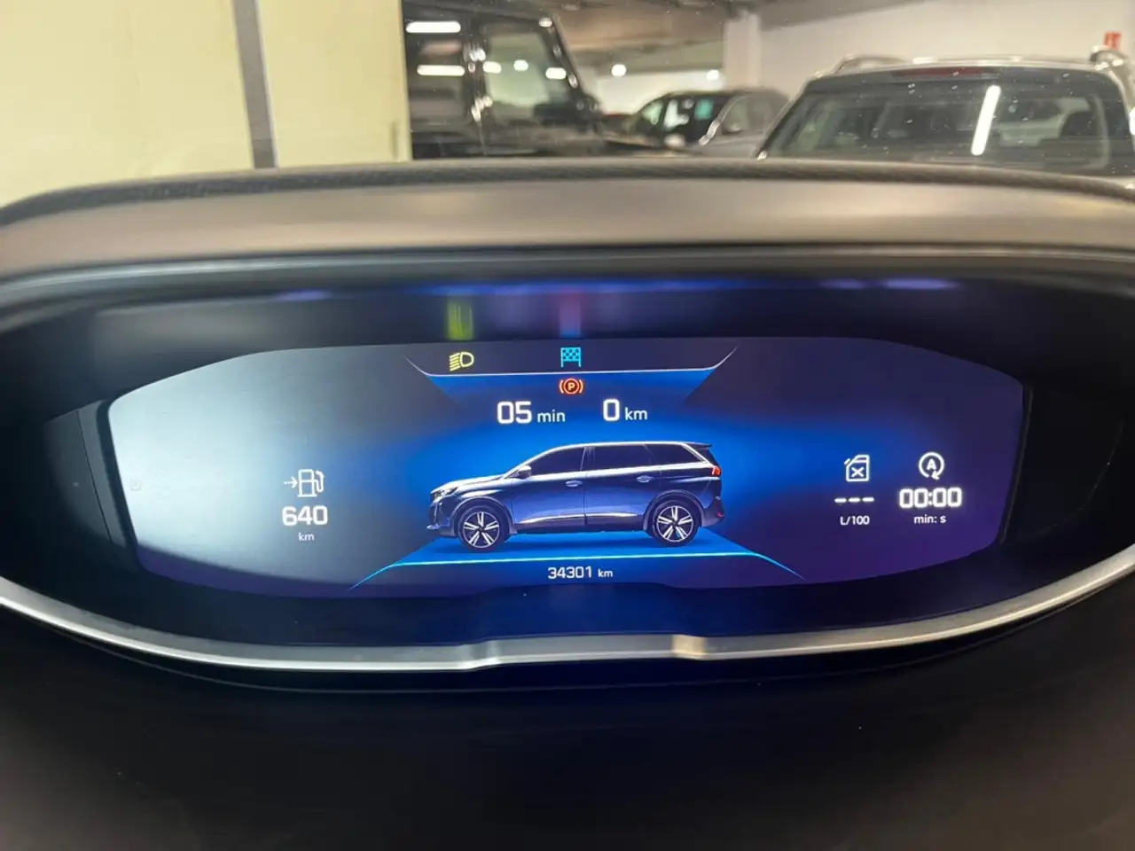 Peugeot 5008 1.5BlueHDi S&S Allure Pack EAT8 130 — Galerie du véhicule 7
