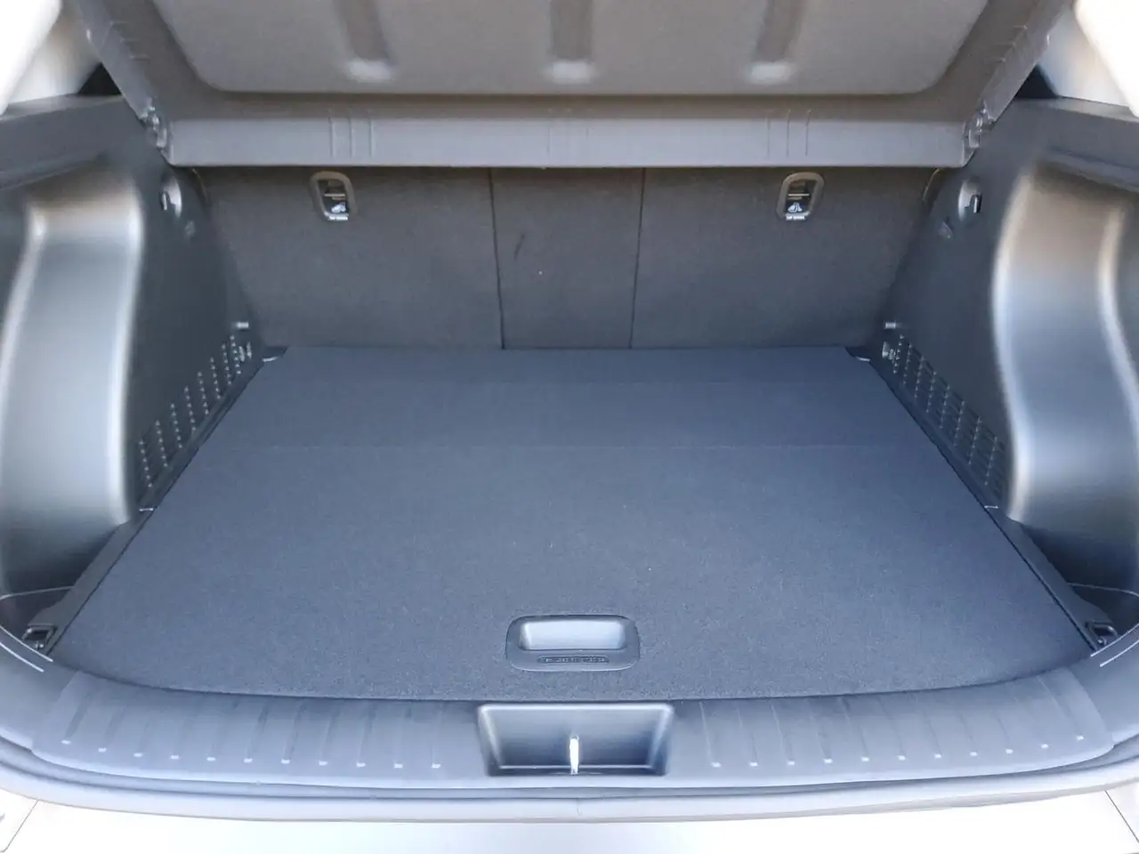 Hyundai KONA 1.6 TGDi 7DCT 4WD PRIME Glasschiebedach — معرض صور السيارة 21