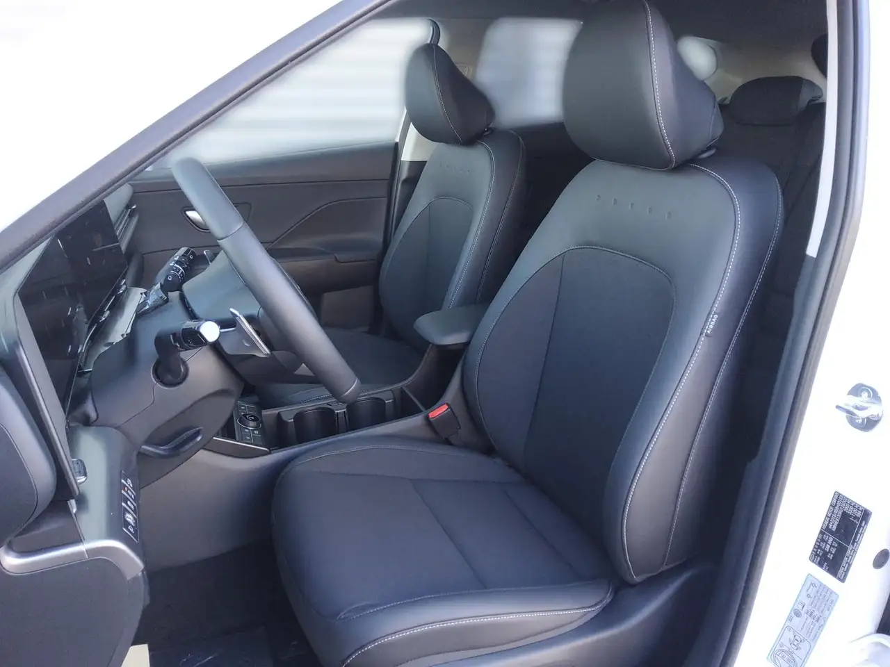 Hyundai KONA 1.6 TGDi 7DCT 4WD PRIME Glasschiebedach — معرض صور السيارة 13
