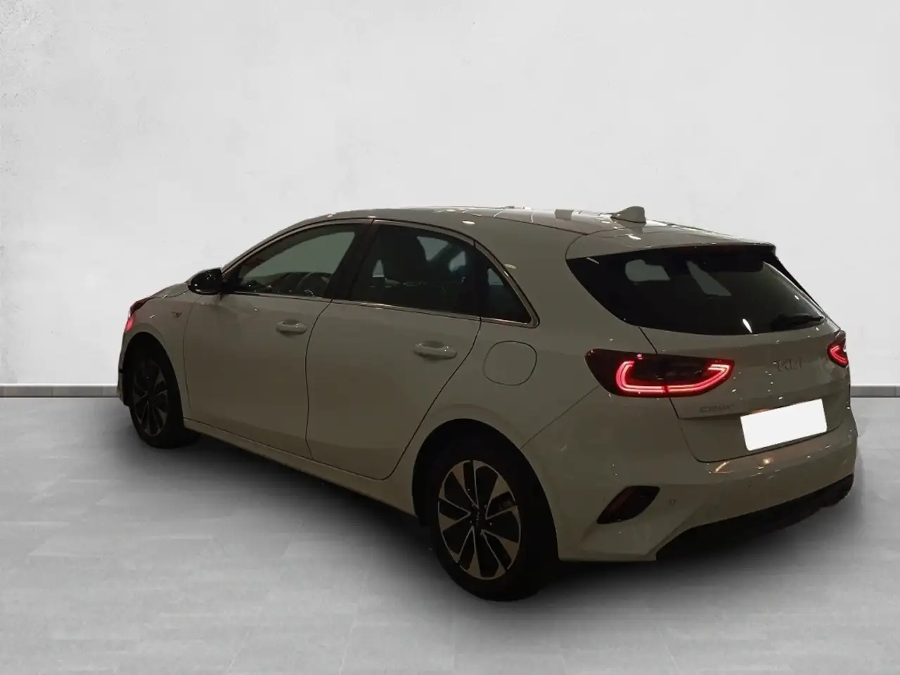 Kia Ceed / cee'd 1.0 T-GDI Drive 100 — Vehicle gallery 7