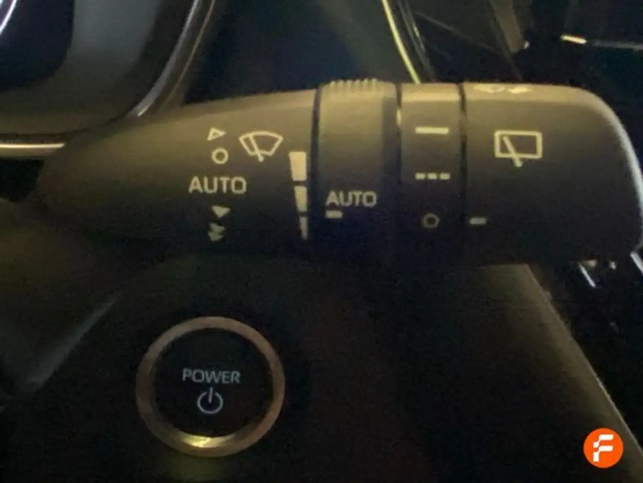 Toyota Corolla Touring Sports 140H Active Plus — Galería del vehículo 23