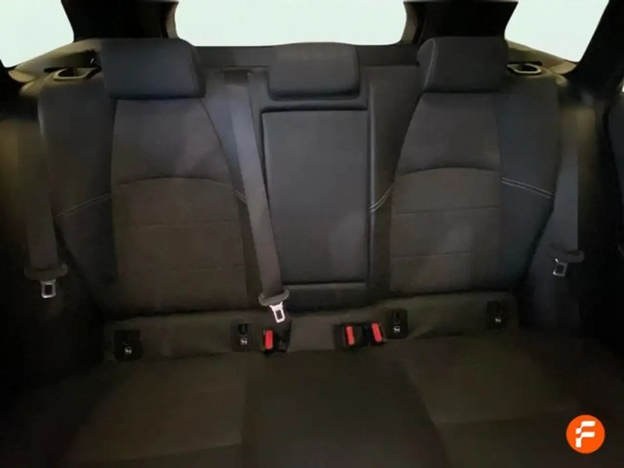 Toyota Corolla Touring Sports 140H Active Plus — Galería del vehículo 15
