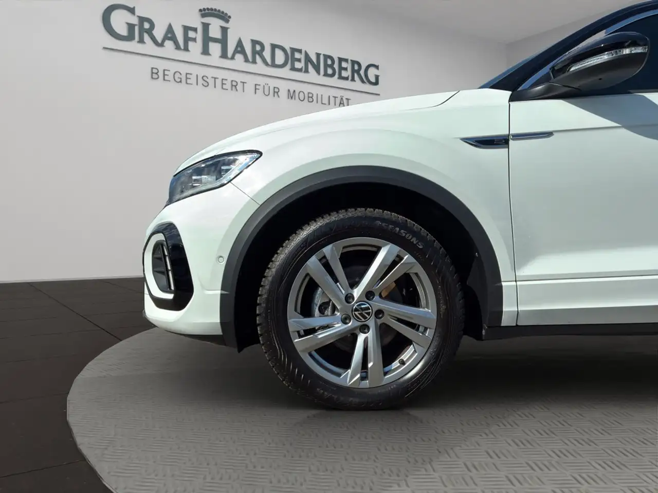 Volkswagen T-Roc 1.5 TSI DSG R-Line ACC SHZ — Galerie du véhicule 3