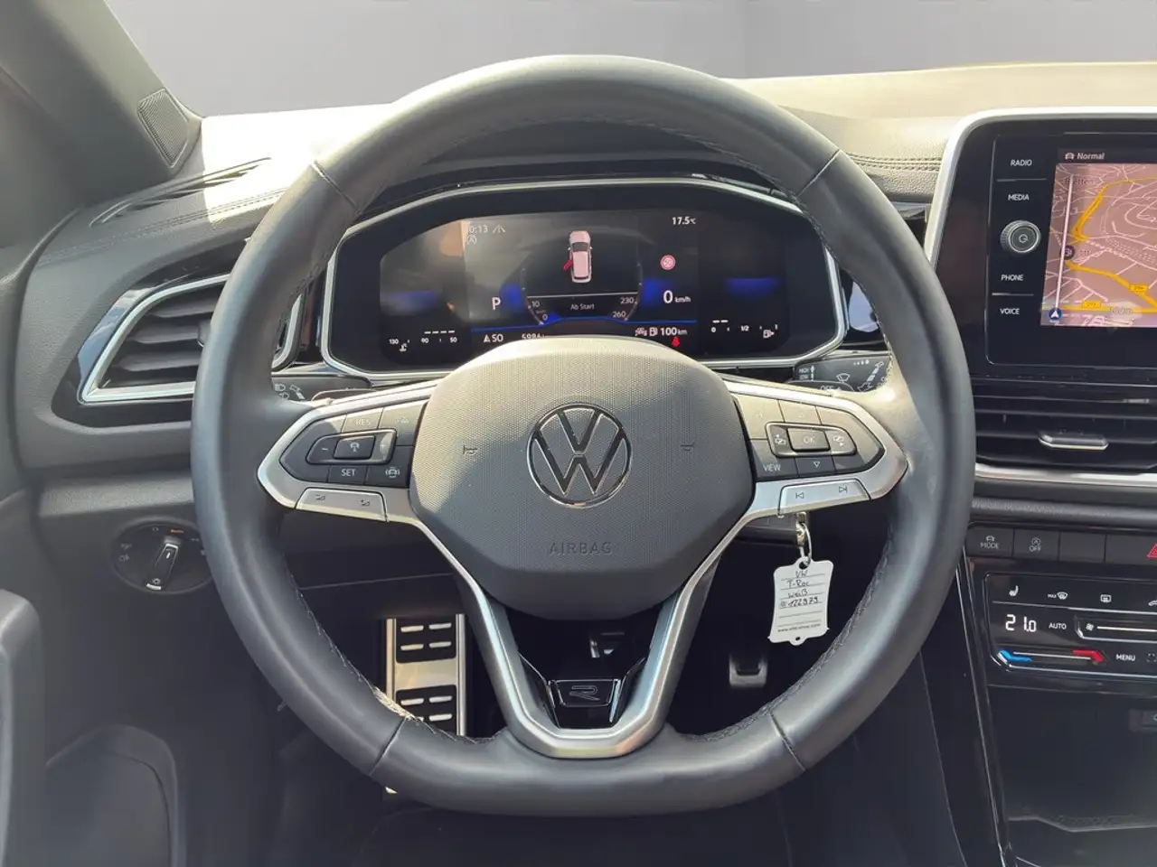 Volkswagen T-Roc 1.5 TSI DSG R-Line ACC SHZ — Galerie du véhicule 12