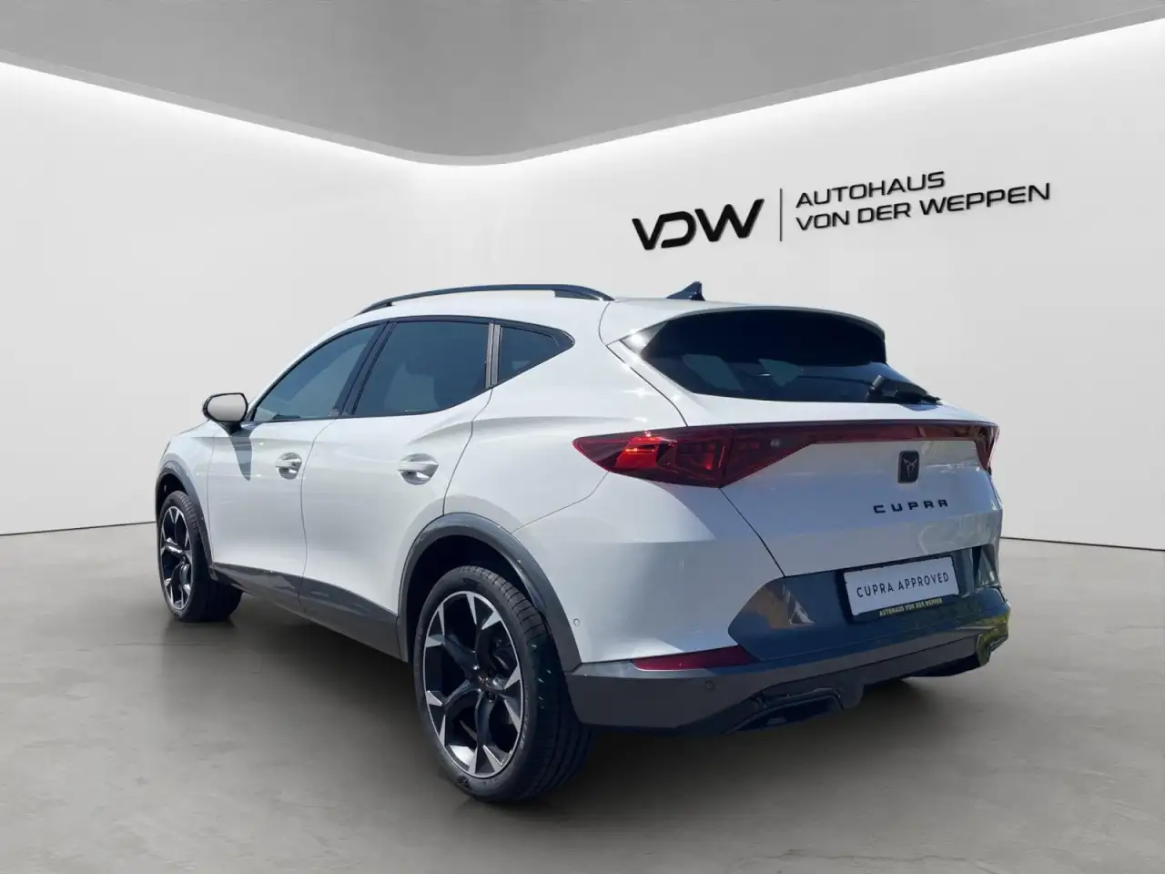 CUPRA Formentor TSI DSG 5JGar Navi Kamera ACC SHZ — Vehicle gallery 5