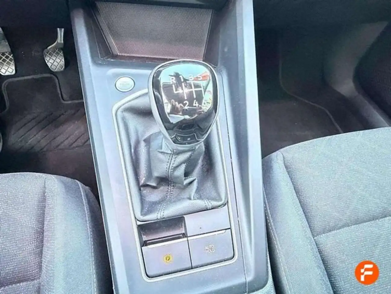 Volkswagen Golf 1.5 TSI Life 96kW — معرض صور السيارة 23