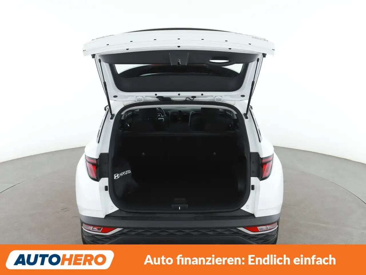 Hyundai TUCSON 1.6 T-GDI Plug-in Hybrid 4WD Aut.*NAV*ACC*CAM*PDC* — معرض صور السيارة 17