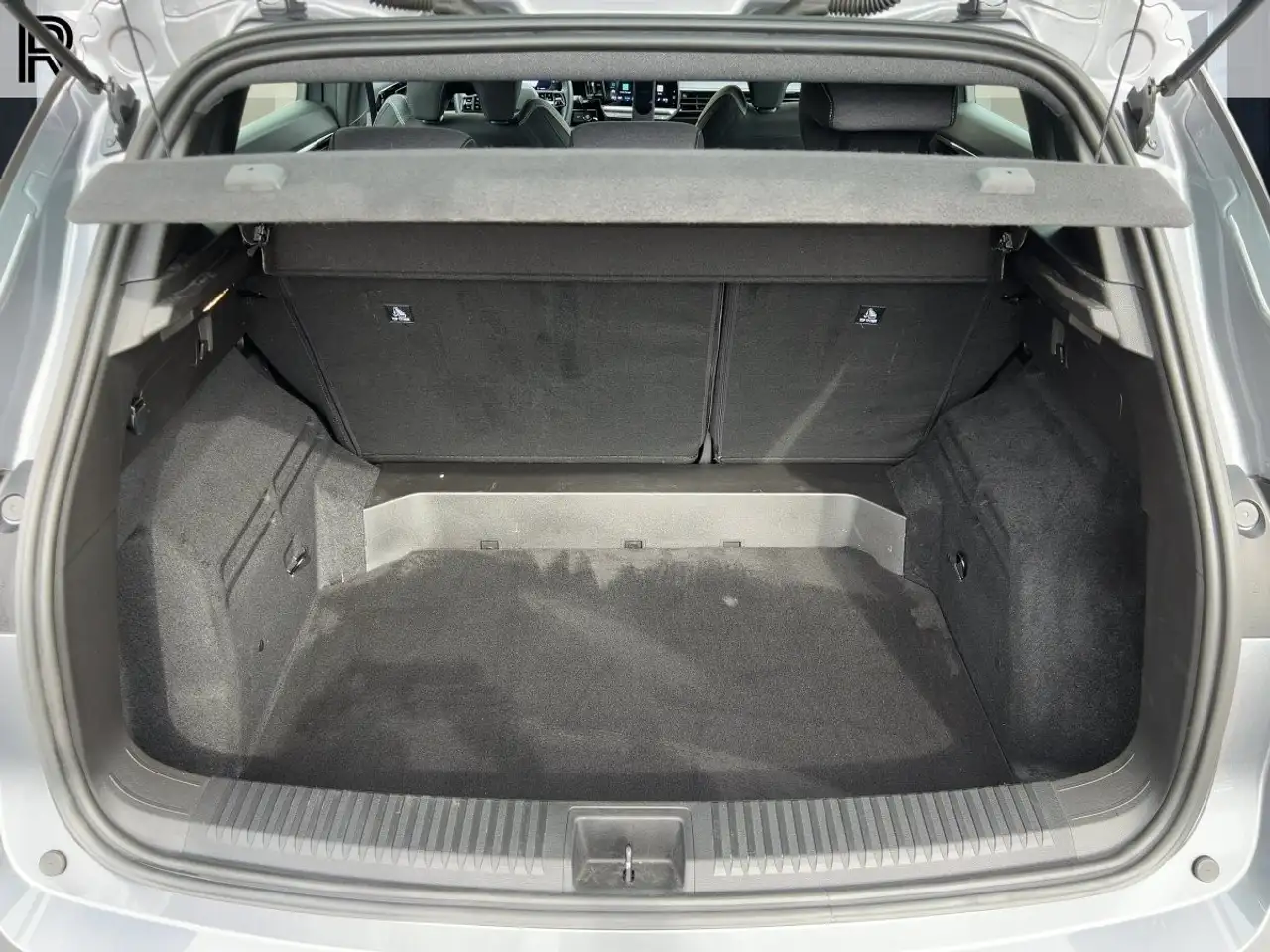 Renault Austral EVOLUTION TCe 160 AUTOMATIK SITZHEIZUNG — معرض صور السيارة 21