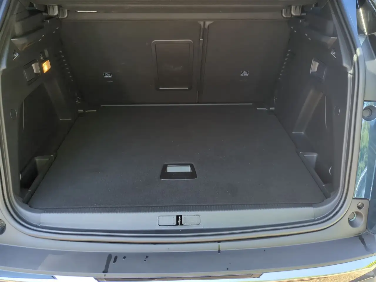 Peugeot 3008 1.2 PureTech 130 GT KeyLess LED Navi PDC LM — Galería del vehículo 12
