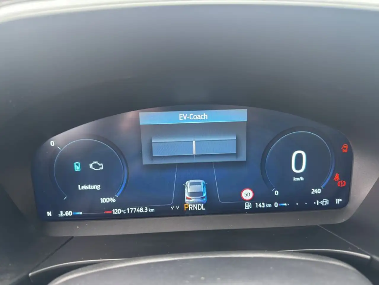 Ford Kuga 2.5 Duratec FHEV ST-LINE X — Galería del vehículo 8