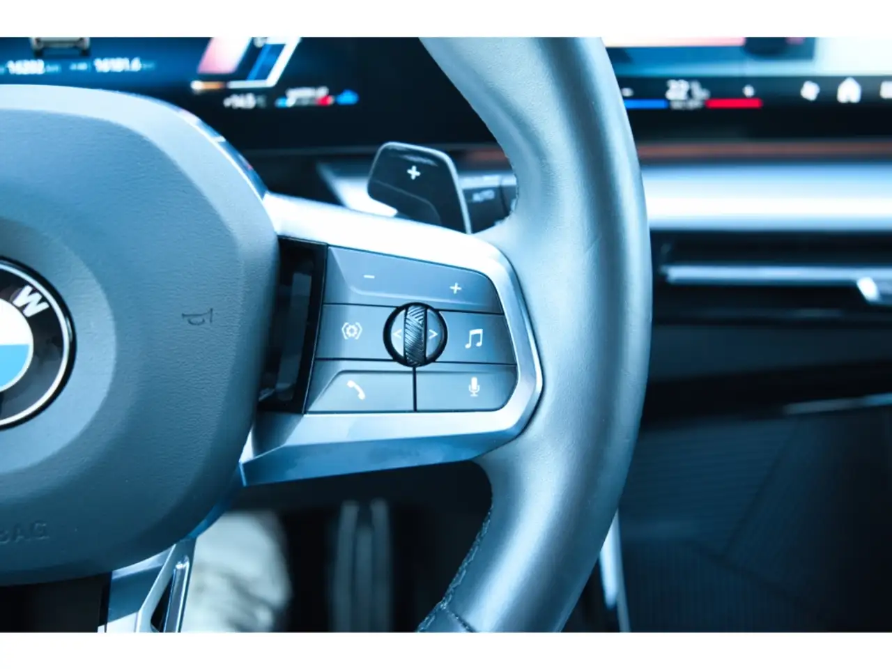 BMW X1 20i M Sport Sportpaket AD Navi Memory Sitze Sound — Galerie du véhicule 32