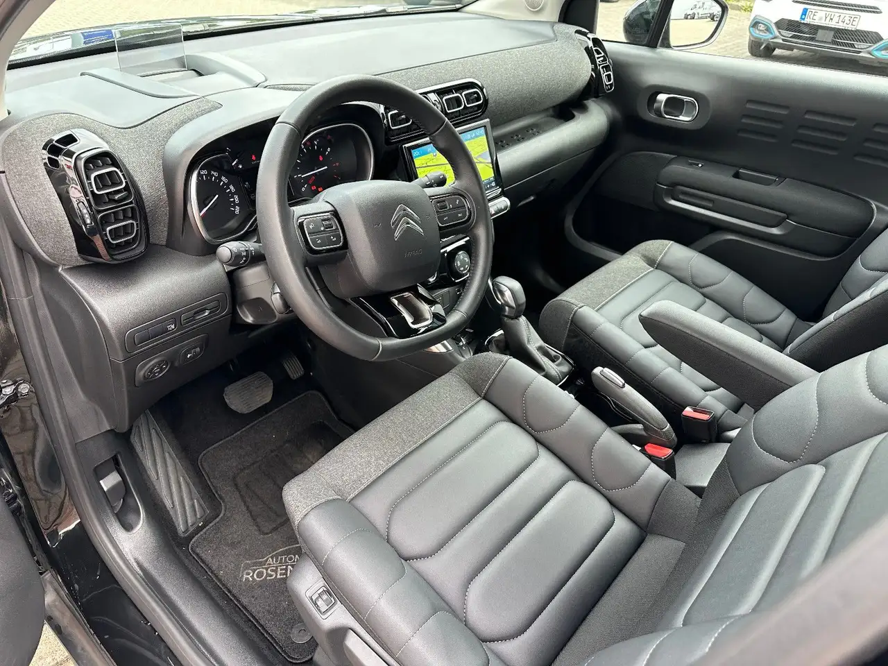 Citroen C3 Aircross PT130 EAT6 Max | Nav - RCam - SH — Galerie du véhicule 17