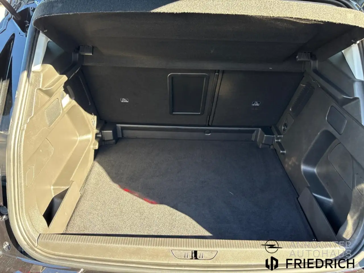 Opel Grandland GS Line Allwetter Kamera Navi AGR-Sitz — معرض صور السيارة 12