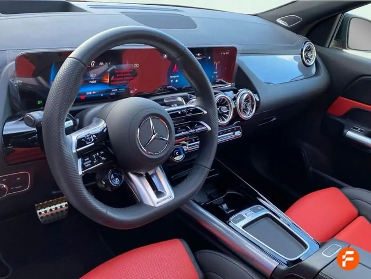 Mercedes-Benz GLA 35 AMG Mercedes-AMG 4MATIC — Vehicle gallery 20