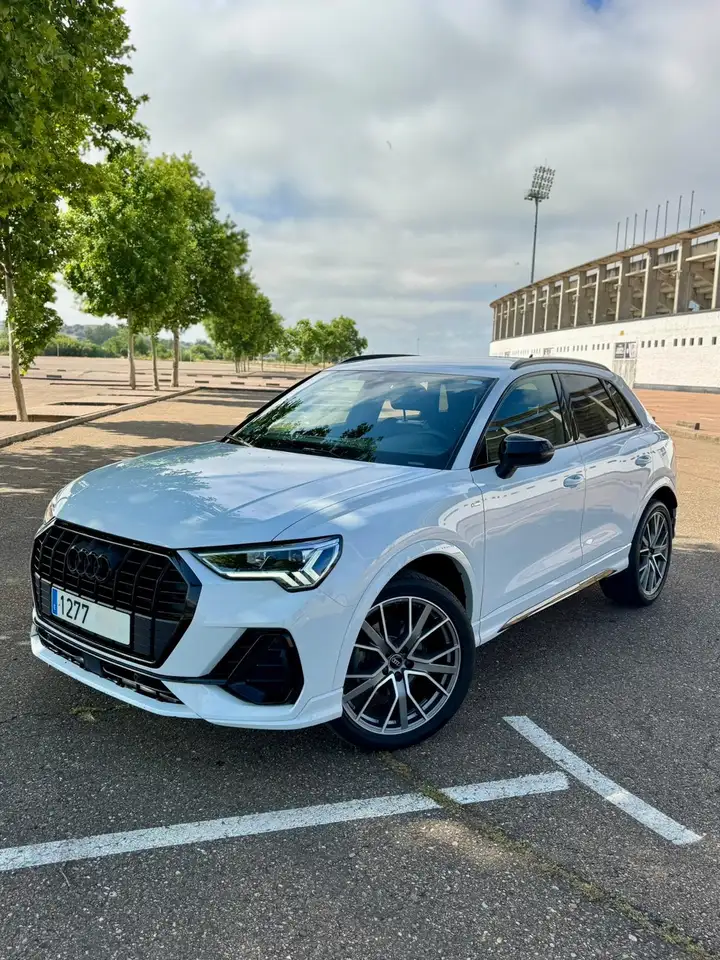 Audi Q3 2.0TDI Attraction S tronic 110kW — Galería del vehículo 2