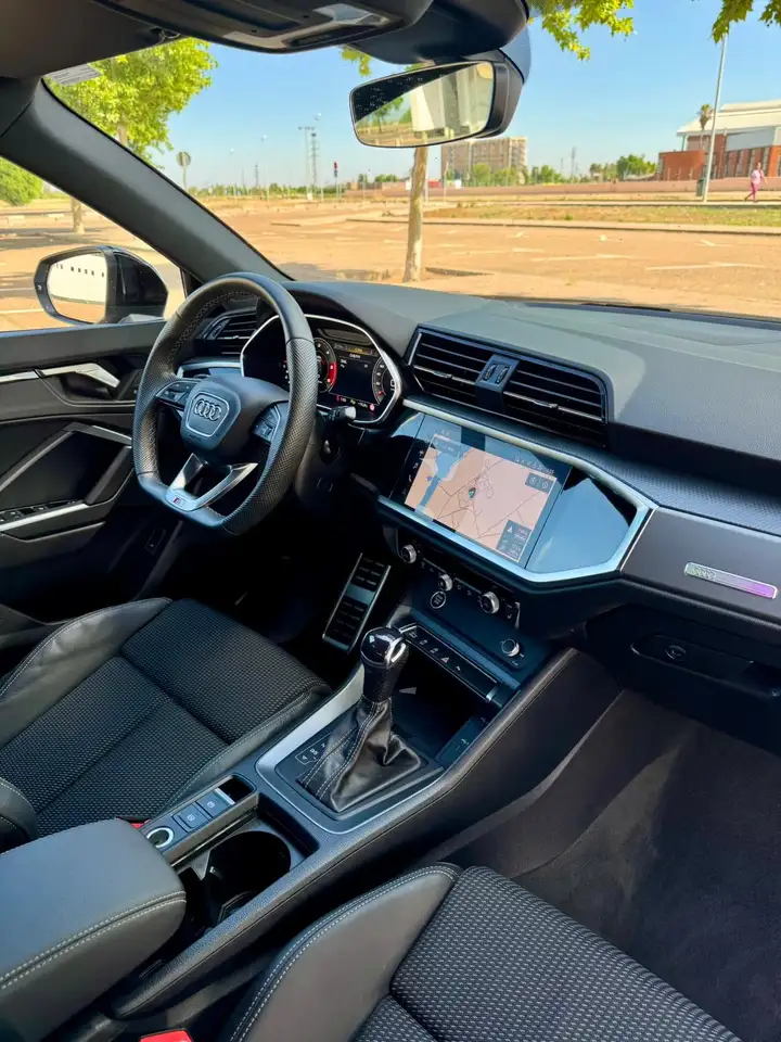 Audi Q3 2.0TDI Attraction S tronic 110kW — Galería del vehículo 5