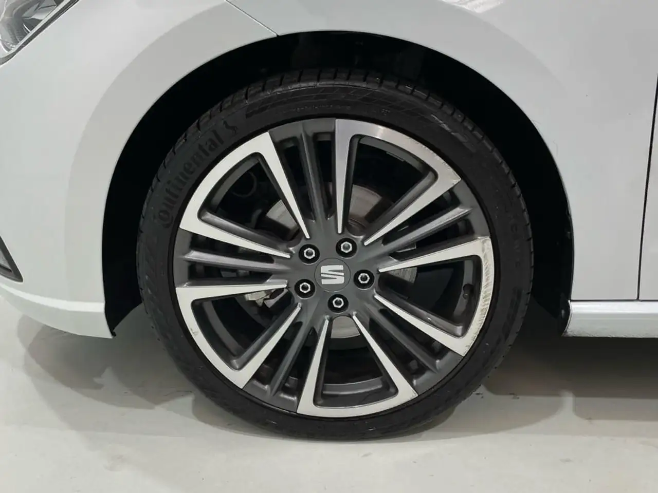 SEAT Ibiza 1.5 TSI S&S FR Salta DSG 150 — Vehicle gallery 8