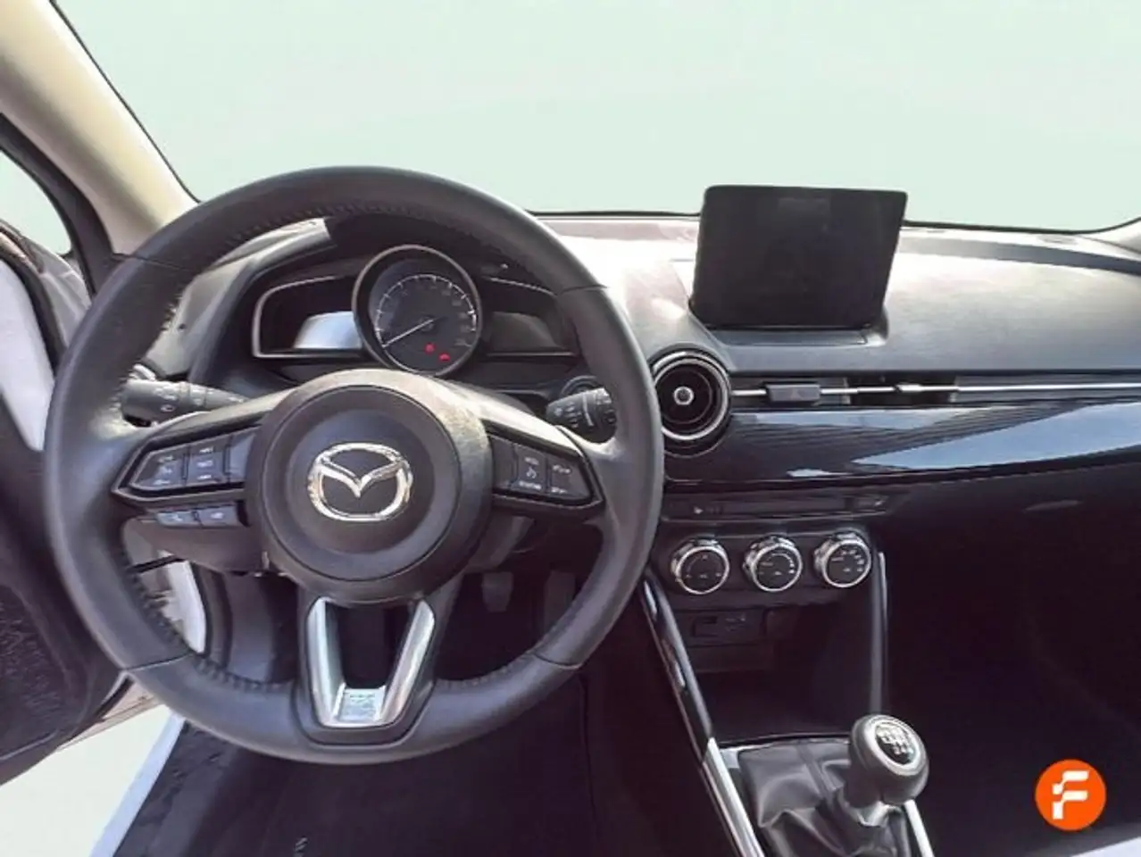 Mazda 2 e-SKYACTIV G 66kW (90CV) Center-Line — Vehicle gallery 8