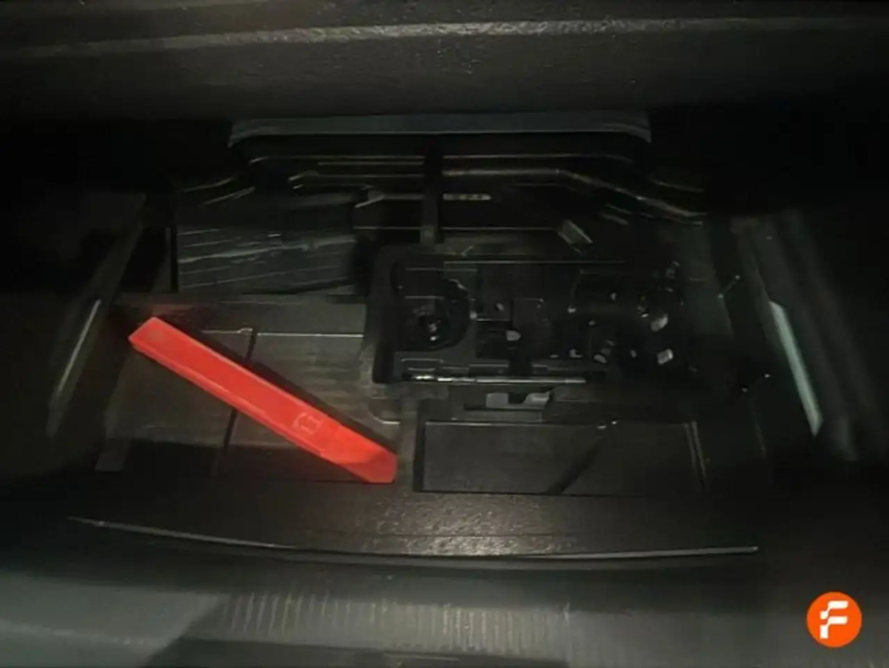 Peugeot 308 1.5 BlueHDi S&S Allure EAT8 130 — معرض صور السيارة 18