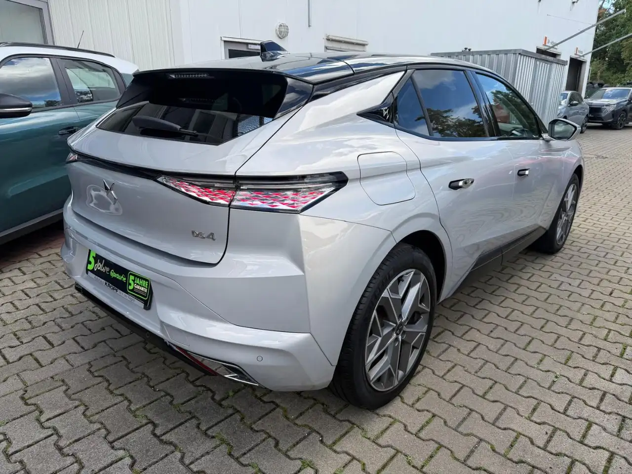 DS Automobiles DS 4 1.2 PureTech 130 S&S Esprit de Voyage SHZ — معرض صور السيارة 4