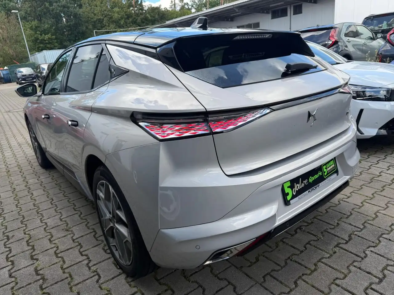 DS Automobiles DS 4 1.2 PureTech 130 S&S Esprit de Voyage SHZ — معرض صور السيارة 5