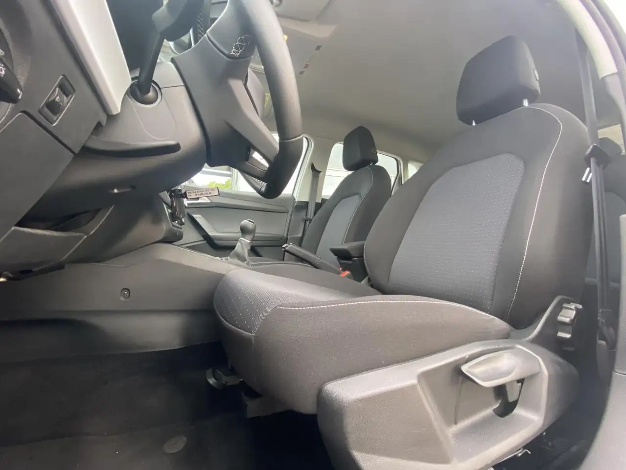 SEAT Ibiza 1.0 TSI Style 16"+FULL-LINK+VIRTUAL-COCKPI — Vehicle gallery 9