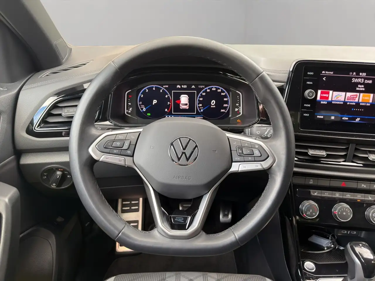 Volkswagen T-Roc 2.0 TSI Automatik R-Line 4Motion LED AHK — Galería del vehículo 12