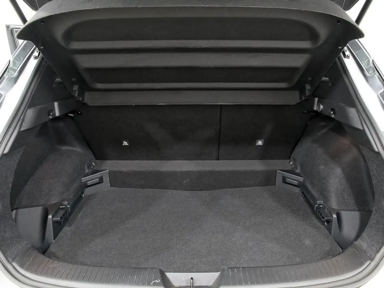 Nissan Qashqai DIG-T 103kW N-Connecta — معرض صور السيارة 9