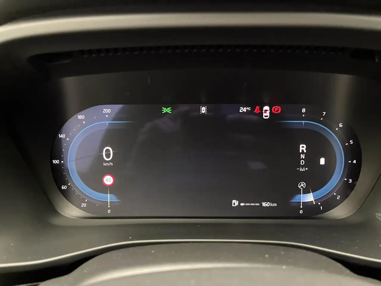 Volvo XC40 2.0 B4 G Plus Dark Auto — معرض صور السيارة 22