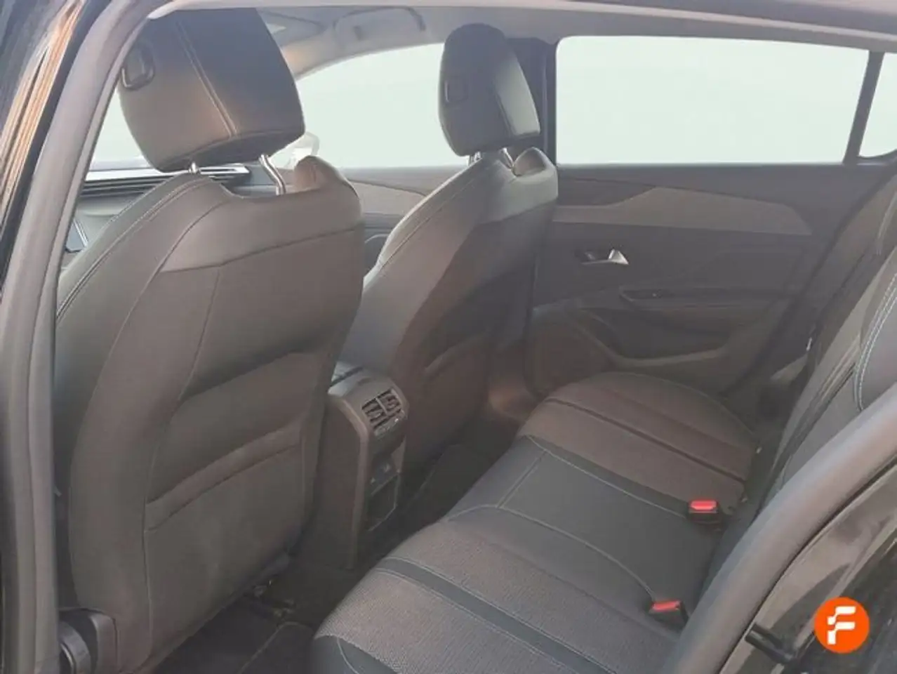Peugeot 308 1.2 PureTech S&S Allure 130 — Galerie du véhicule 16