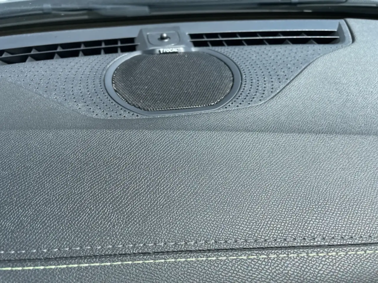 Peugeot 408 GT PureTech 130 EAT8 PANO Navi Memory Sitze Sounds — Vehicle gallery 18