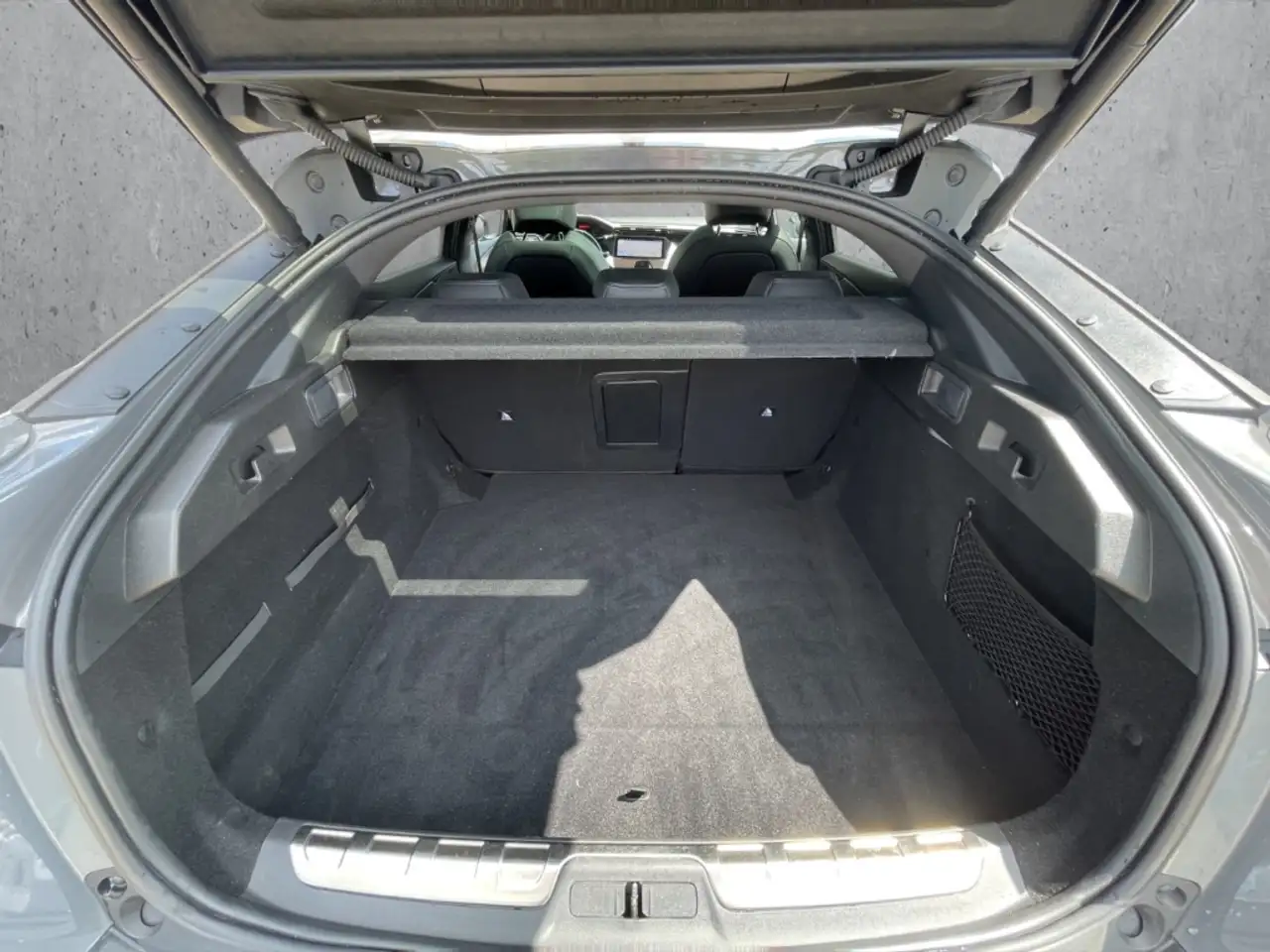 Peugeot 408 GT PureTech 130 EAT8 PANO Navi Memory Sitze Sounds — Vehicle gallery 7