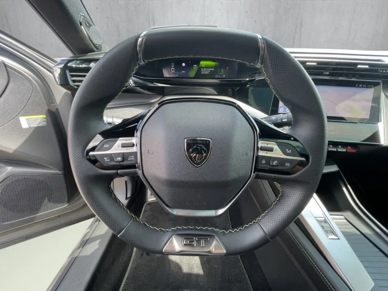 Peugeot 408 GT PureTech 130 EAT8 PANO Navi Memory Sitze Sounds — Vehicle gallery 10