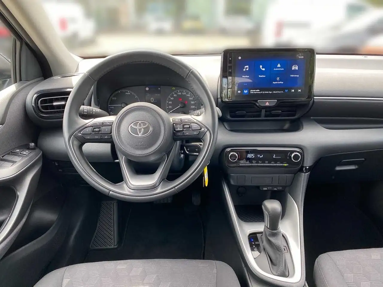 Toyota Yaris 1.5 Hybrid Comfort KLIMA KAMERA — Vehicle gallery 9