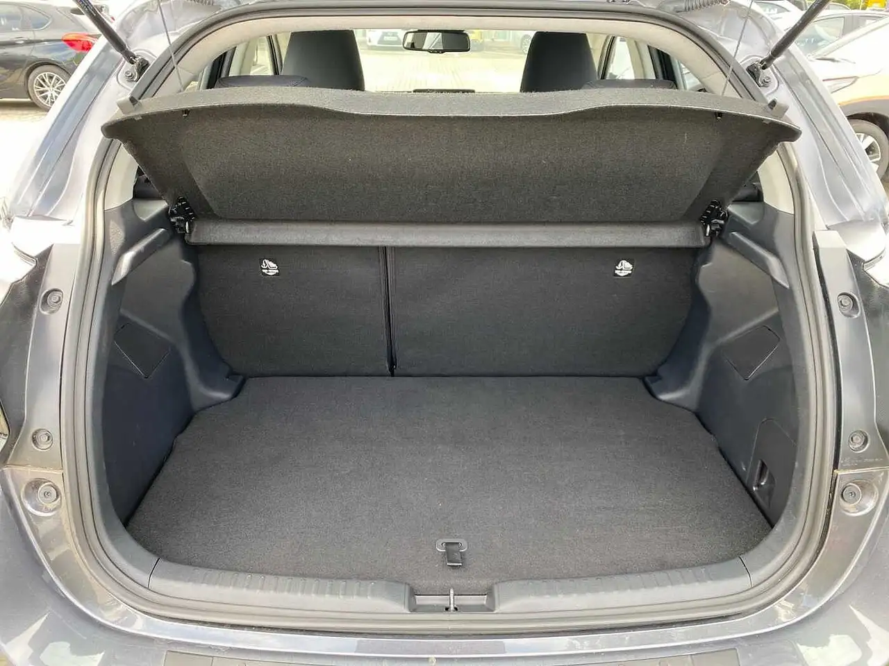Toyota Yaris 1.5 Hybrid Comfort KLIMA KAMERA — Vehicle gallery 10