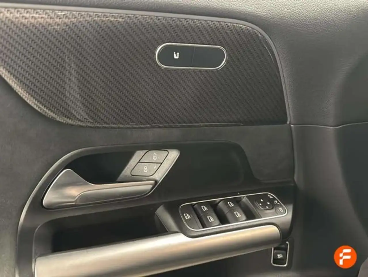 Mercedes-Benz GLA 200 D — معرض صور السيارة 20